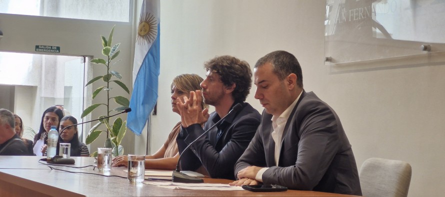 Juan Andreotti: “Ojalá tengamos un presidente que se conmueva por ser argentino y no por la bandera de otro país”