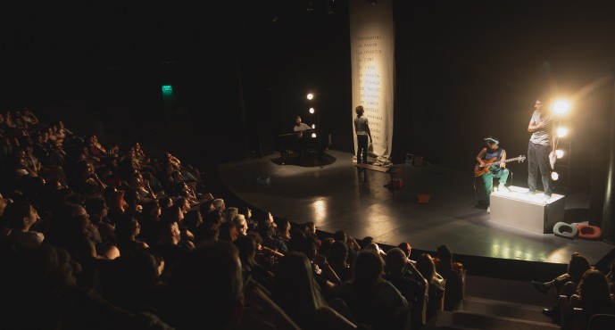 La premiada obra “El mecanismo de Alaska” se presenta en el Teatro Otamendi