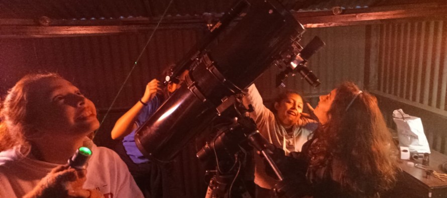 El universo llega a la Biblioteca Murcho: abre la inscripción para el Taller de Astronomía para chicos