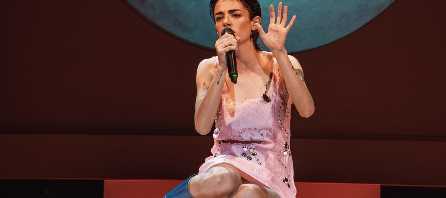 Zoe Gotusso llega al Teatro Otamendi: una noche de “Detalles” y madurez artística