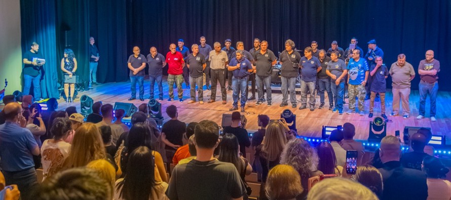 Malvinas: homenaje a los excombatientes sanfernandinos en el Teatro Otamendi