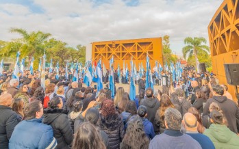 El 25 de Mayo se celebró con una fiesta popular en la Plaza del Bicentenario