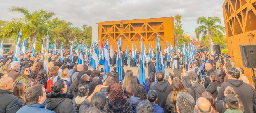 El 25 de Mayo se celebró con una fiesta popular en la Plaza del Bicentenario