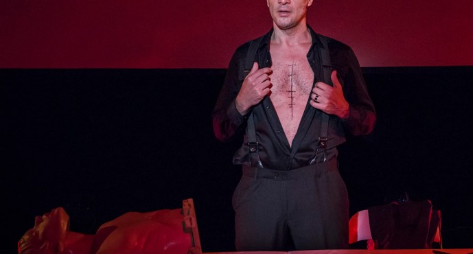 Luciano Cáceres trae “Paraíso” al Teatro Otamendi: “Intento que el público viva una experiencia”