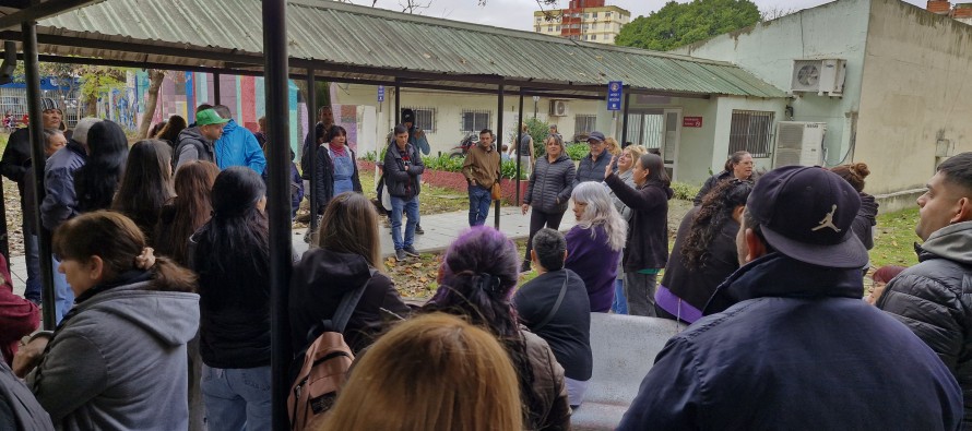 Trabajadores afiliados a ATE llevaron a cabo una Asamblea en el Hospital Cordero