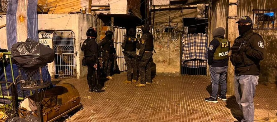 Operativo en Villa Hall: atraparon a los acusados de asaltar y maniatar a un chofer de aplicación