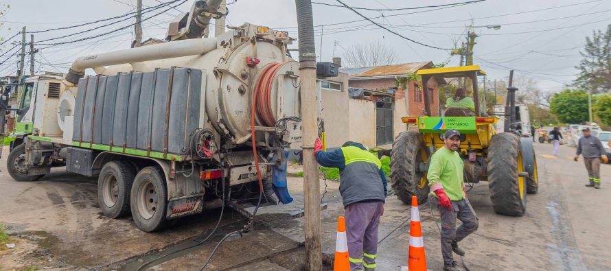 Alerta naranja por lluvias intensas: la Comuna refuerza operativos y difunde medidas de prevención