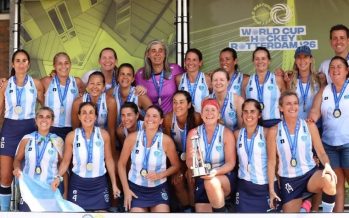 Con Vanina Oneto a la cabeza, la selección argentina +50 de hockey se consagró bicampeona mundial