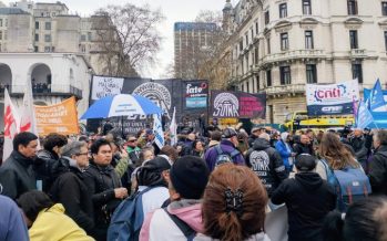 Trabajadores de FATE marcharon a Plaza de Mayo en reclamo de la reapertura de la fábrica