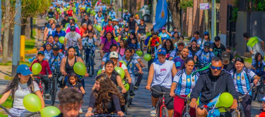 La Bicicleteada Familiar unió la ciudad con 10 puntos de partida y una gran fiesta en el Parque Náutico