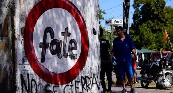 La Justicia bonaerense ordenó el desalojo de la fábrica FATE