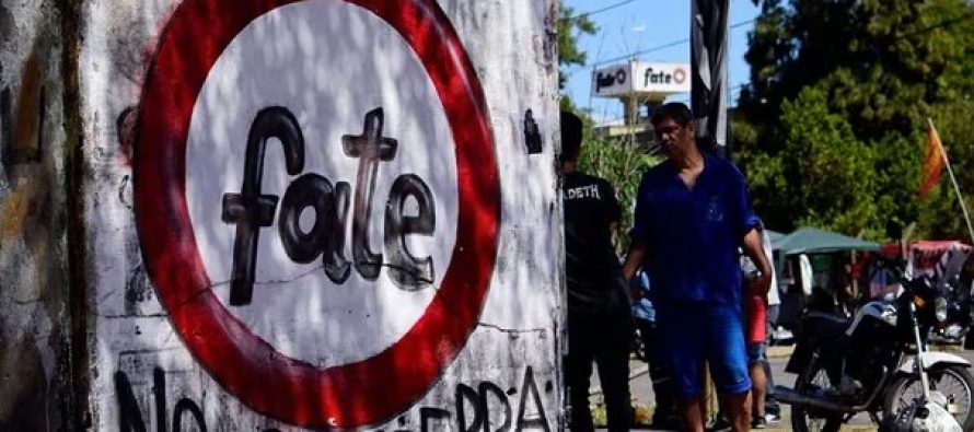 La Justicia bonaerense ordenó el desalojo de la fábrica FATE