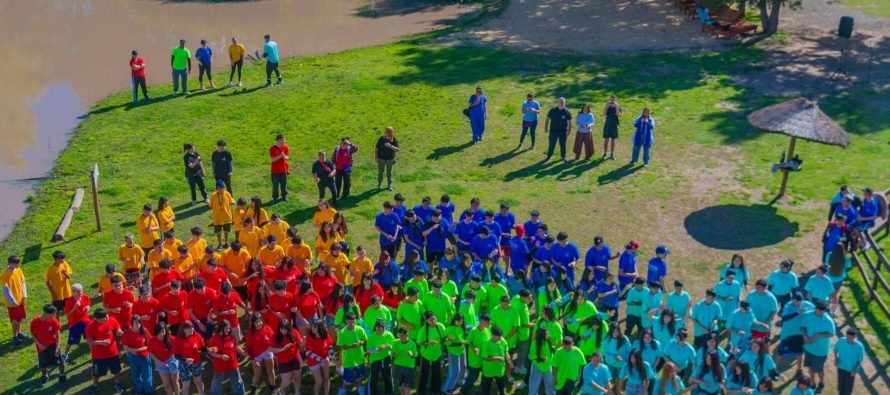Jóvenes del programa educativo Sumate participaron de un campamento