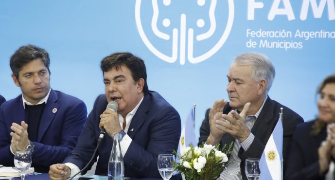 «La crueldad no es un mérito»: Fernando Espinoza cruzó a Javier Milei luego de que el Presidente cuestionara a quienes no llegan a fin de mes