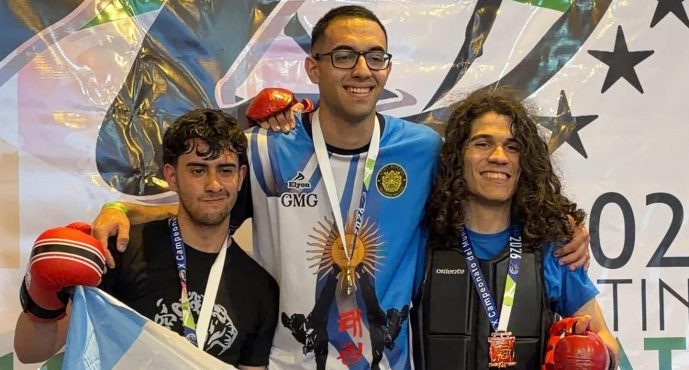 Tiago Grzech se convirtió en campeón mundial en lucha individual peso liviano