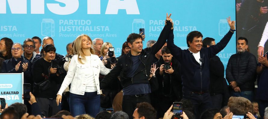 Axel Kicillof y Fernando Espinoza encabezaron un acto multitudinario en el Día de la Lealtad Peronista